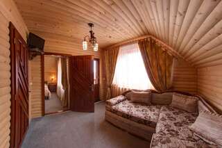 Курортные отели Hotel Podgorie Spa Буковель Коттедж с 3 спальнями-9